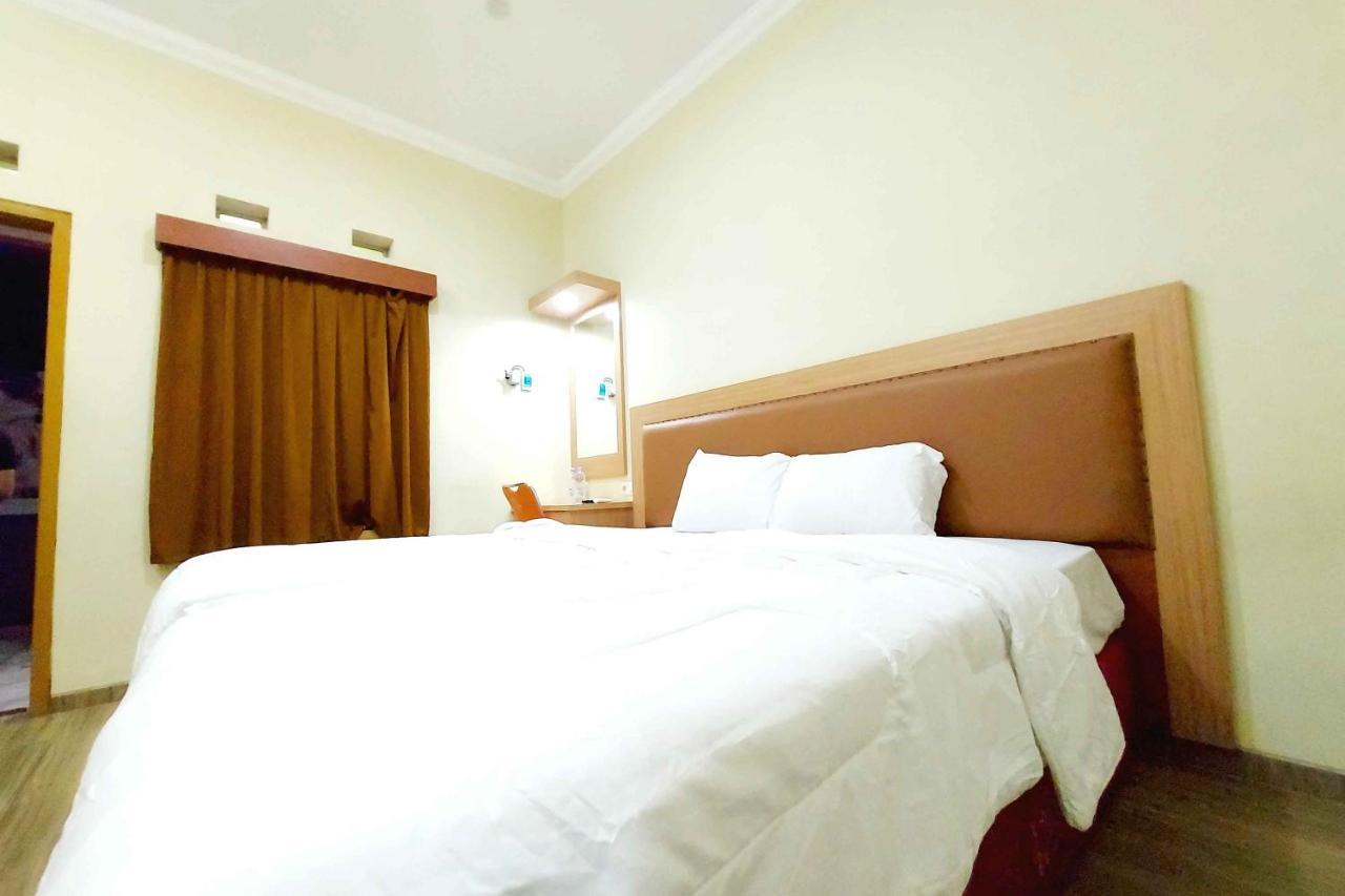 Homestay Fifa Syariah Pati near RSUD RAA Soewondo Bagian luar foto