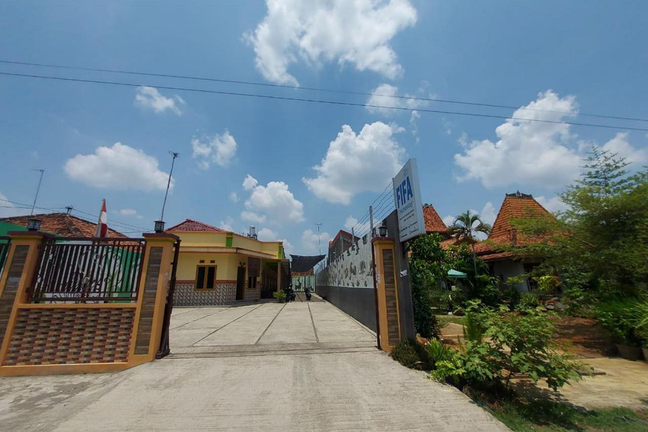 Homestay Fifa Syariah Pati near RSUD RAA Soewondo Bagian luar foto