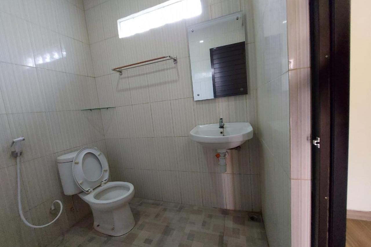 Homestay Fifa Syariah Pati near RSUD RAA Soewondo Bagian luar foto